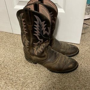 Ariat cowgirl boots